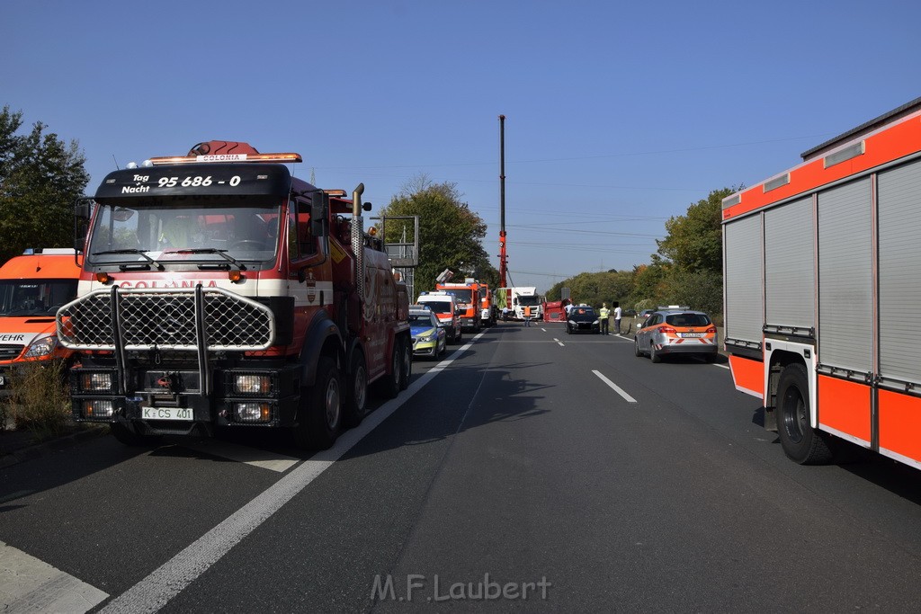 Schwerer VU PKlemm A 57 Rich Innenstadt Hoehe Koeln Chorweiler P008.JPG - Miklos Laubert